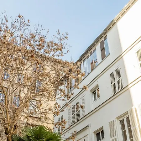Apartment Edgar Martyrs - Loft Paris